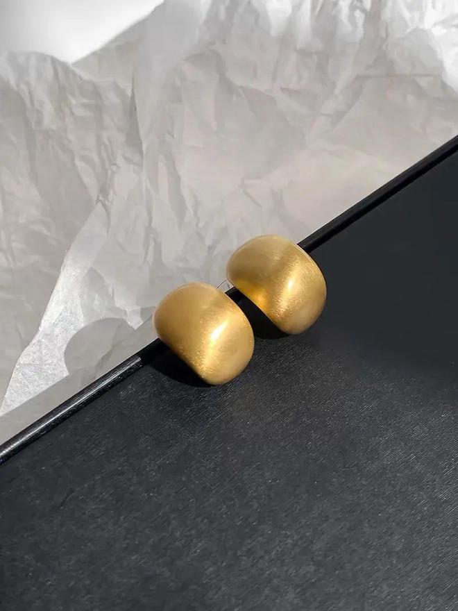 贵耳环惊艳住了谁戴都好看！开元棋牌被这10对中古富