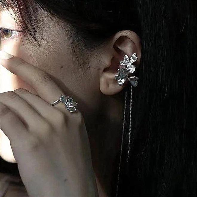 测你最适合哪种首饰？ky开元棋牌脸型自(图3)