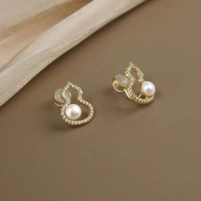 测你最适合哪种首饰？ky开元棋牌脸型自(图5)