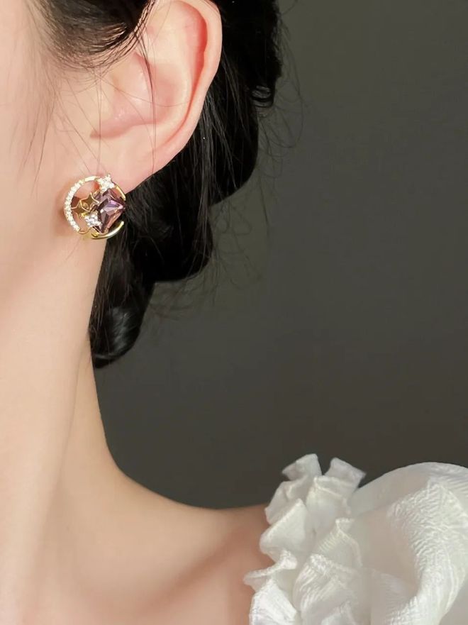 测你最适合哪种首饰？ky开元棋牌脸型自(图15)