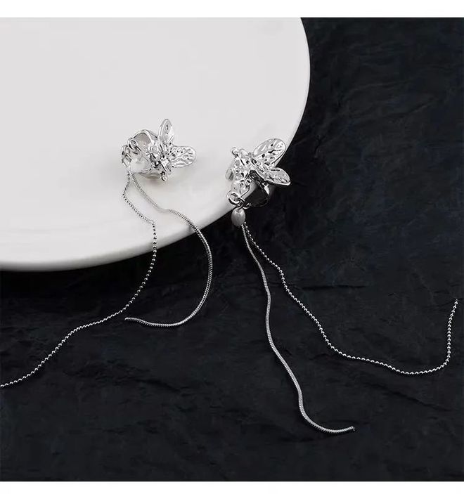 测你最适合哪种首饰?ky开元棋牌脸型自(图13) 测你最适合哪种首饰?ky开元棋牌脸型自(图13)