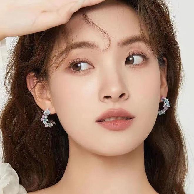 测你最适合哪种首饰？ky开元棋牌脸型自(图27)